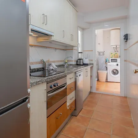 C21 Trendy 2 Bdr&parking Downtown Apartment