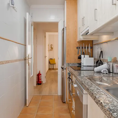 C21 Trendy 2 Bdr&parking Downtown Apartment *