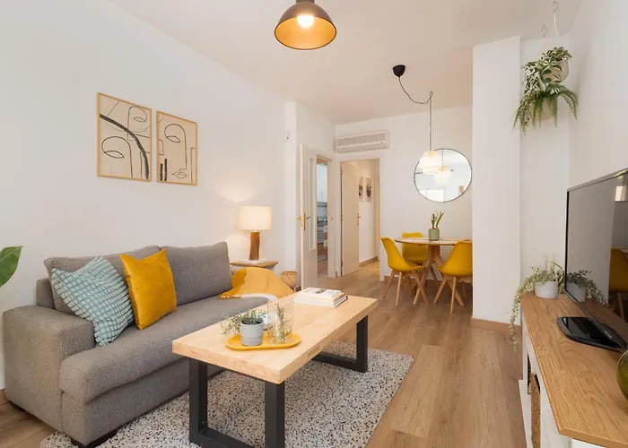 C21 Trendy 2 Bdr&parking Downtown Apartment Málaga